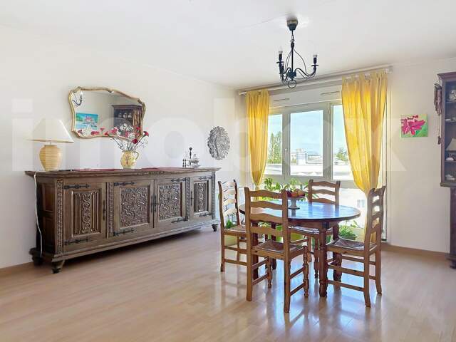 Appartement 6 pièce(s) 98 m2 — photo du bien