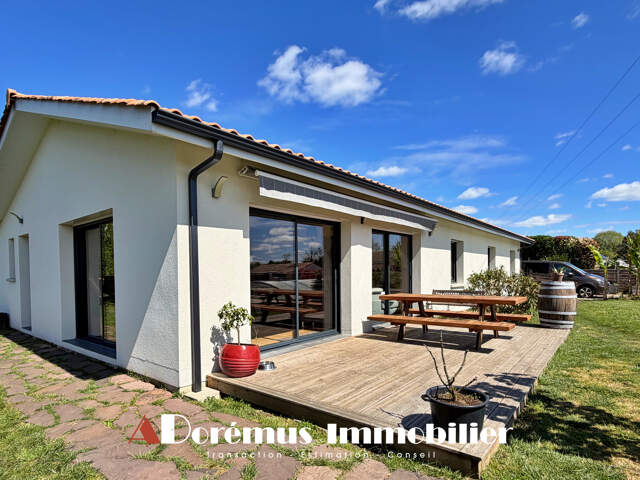 Maison contemporaine de p-pied 141 m2 avec piscine couverte, — photo du bien