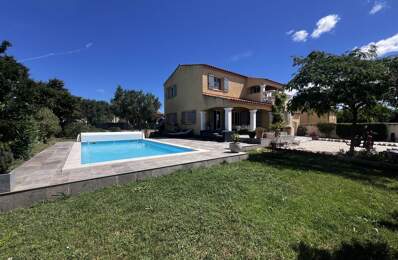 Villa avec piscine — photo du bien