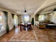 Villa avec piscine — photo 2
