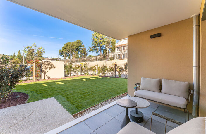 Appartement T2 de standing avec jardin de 100 m² environ — photo 3