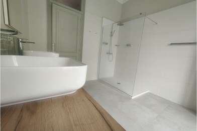 Appartement 4 pièces 2408 €