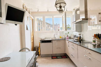 Appartement 5 pièces 241500 €