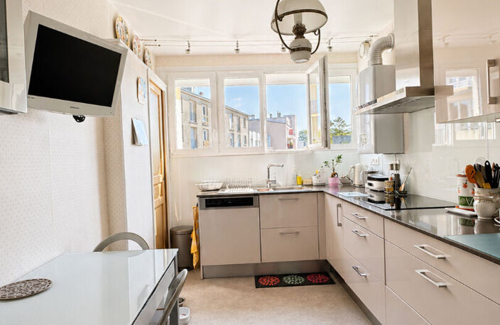 Brest-St Marc/Le GUELMEUR-Appartement de Type 5, 111.56 m², Asc, garage — photo 2