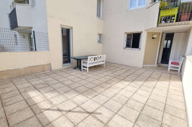 Appartement 3 pièces 241500 €