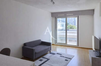 Pau centre T2 loué, 1 chambre - cave - garage — photo du bien