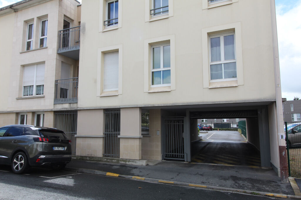 Parking  à louer Reims 51100