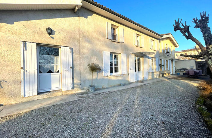 Maison en pierre 6 pièces avec jardin et piscine — photo 2