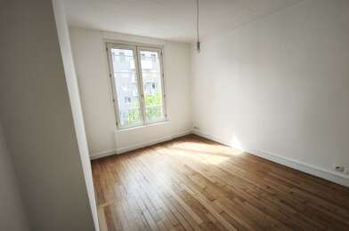 Appartement 1 pièces 878 €
