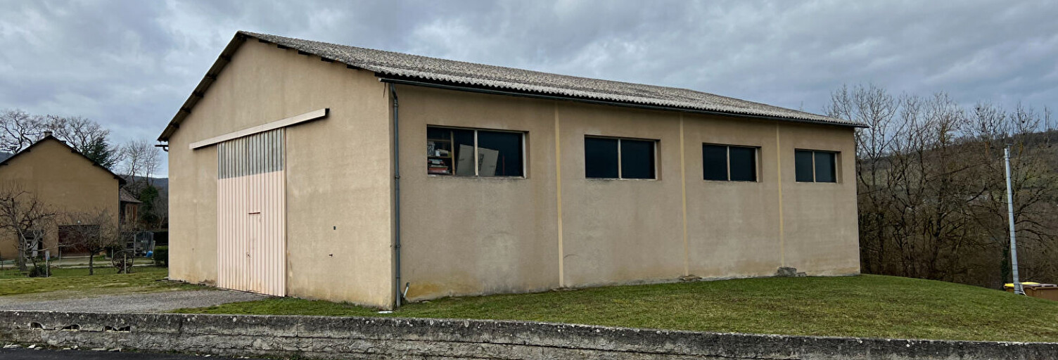 Local industriel  300 m² à louer à Laissac-Sévérac l'Église (12310)