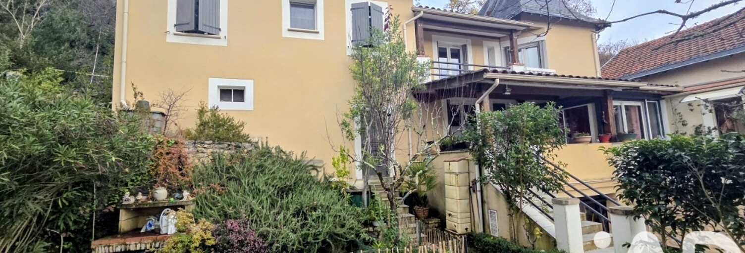 Maison 10 Pièces 188 m² à vendre à Lamagdelaine (46090)