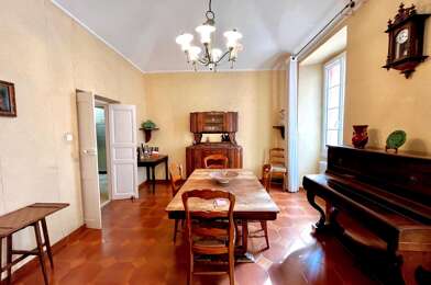 Appartement 8 pièces 465000 €