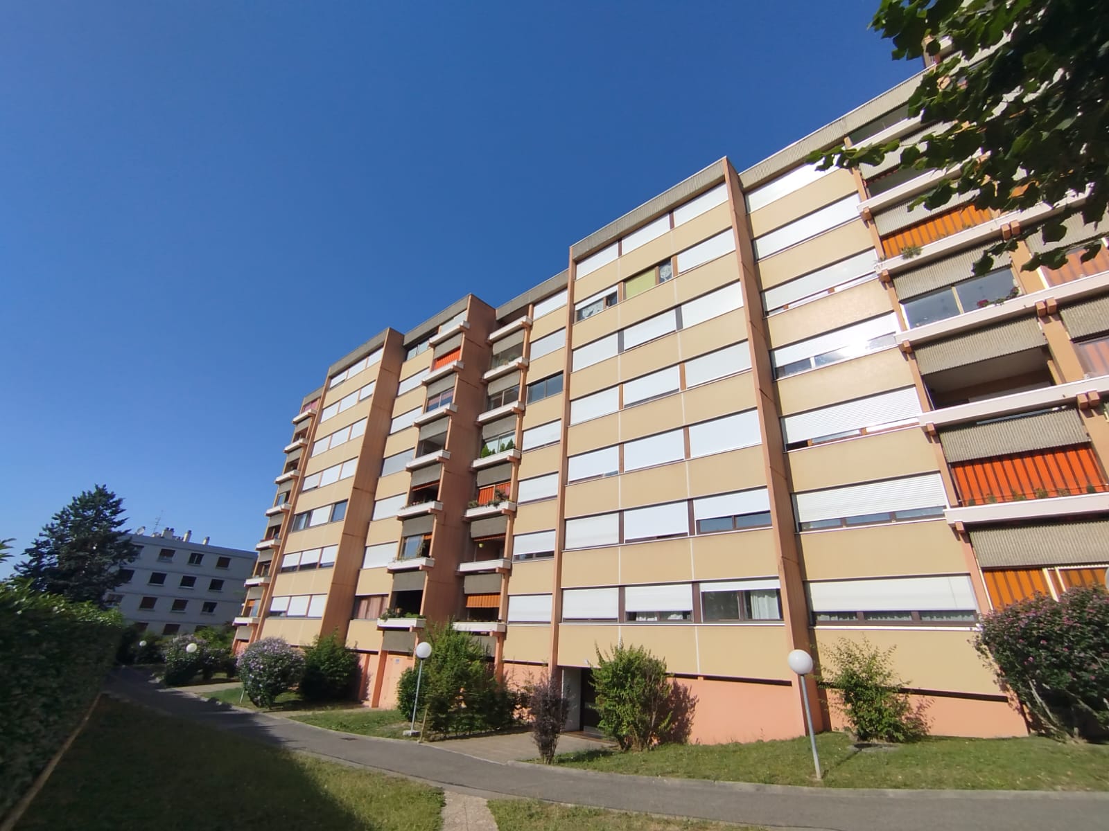 Parking  à louer Vétraz-Monthoux 74100