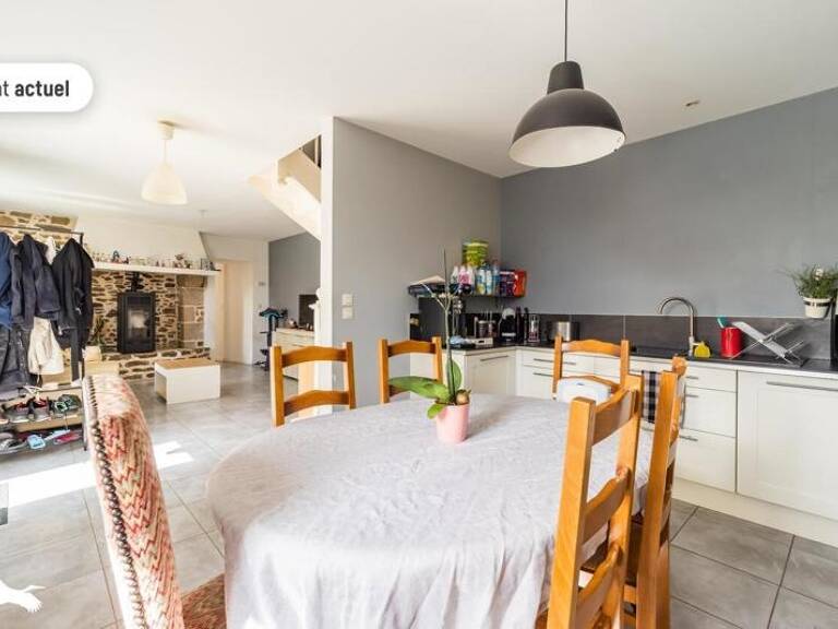 Maison en pierre de 4 pièces principales — photo 1