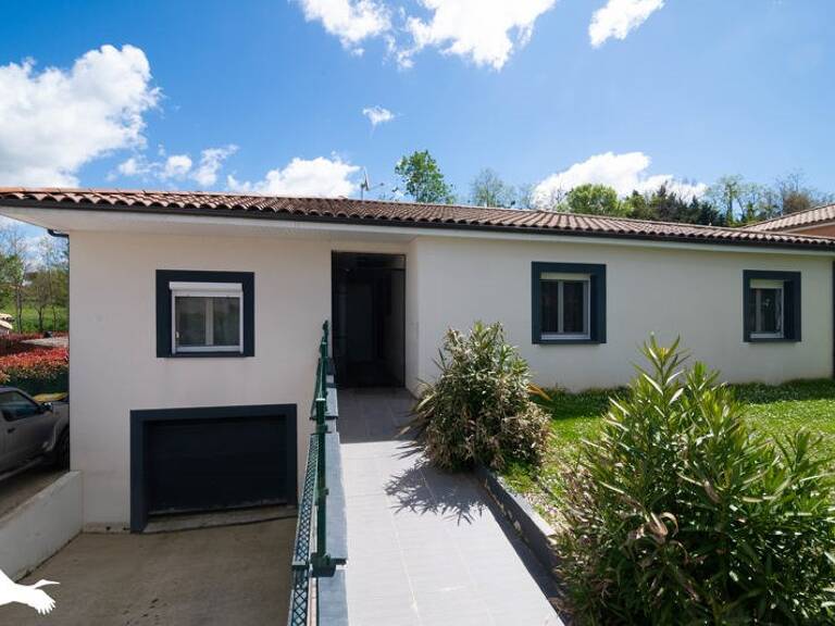 Villa de 5 pièces principales — photo 1