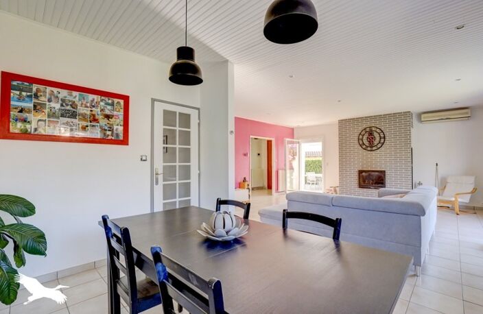 Villa de 5 pièces principales — photo 2