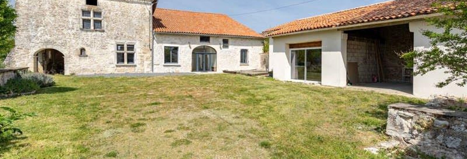 Maison 8 Pièces 295 m² à vendre à Fontenille (16230)