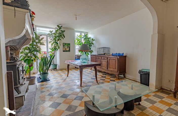 Maison en pierre de 8 pièces principales — photo 2