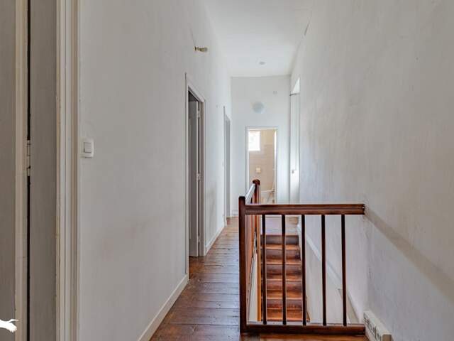 Maison en pierre de 5 pièces principales — photo du bien