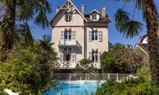 Maison 6 Pièces 270 m² à vendre à Pau (64000)