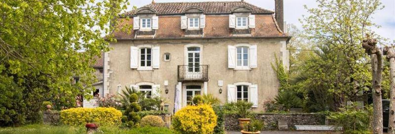 Maison 9 Pièces 281 m² à vendre à Saint-Dos (64270)