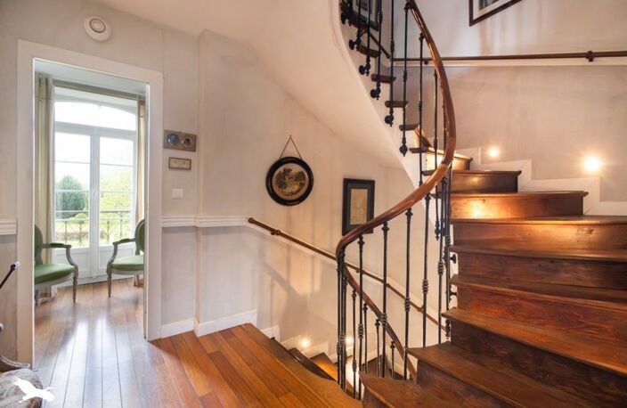 Maison en pierre de 9 pièces principales — photo 4