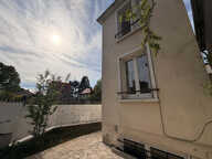 MAISON ATYPIQUE INDIVIDUELLE AVEC SON PETIT EXTERIEUR EXPOSE — photo 2
