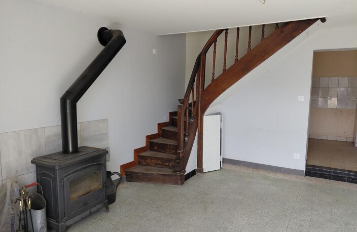 Vente maison 6 pièces 102 m² La Pacaudière (42310) — photo 2