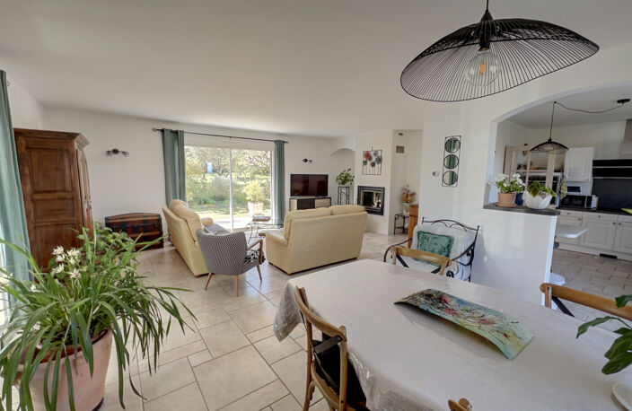 Très belle villa de 136 m2 habitables et annexes sur un terr — photo 3
