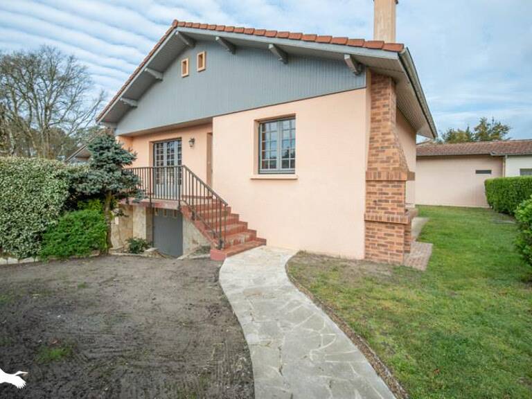 Maison de bourg de 5 pièces principales — photo 1