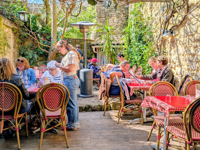Centre Uzès, très belle affaire ! — photo 1