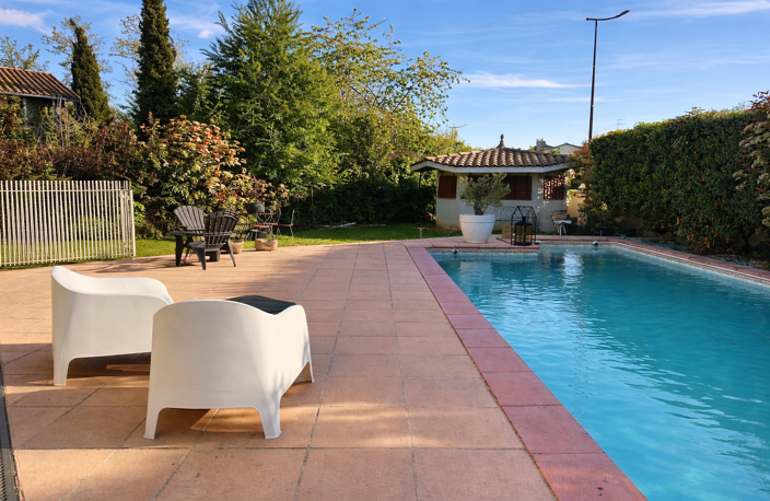 Maison plain pied T6 147 m2 - 1000 m2 de parcelle piscine double garage — photo 3