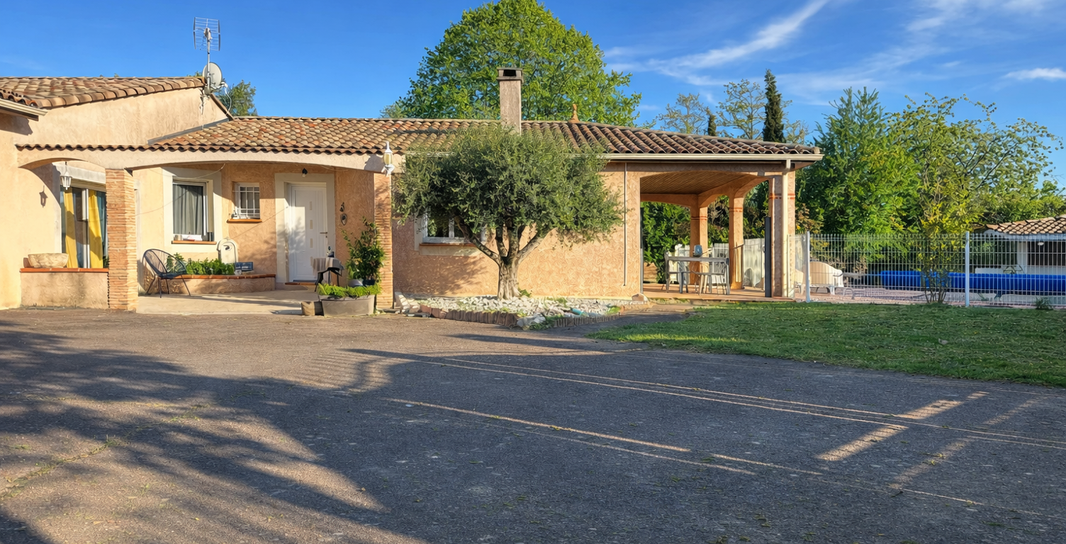 Maison plain pied T6 147 m2 - 1000 m2 de parcelle piscine double garage — photo 1