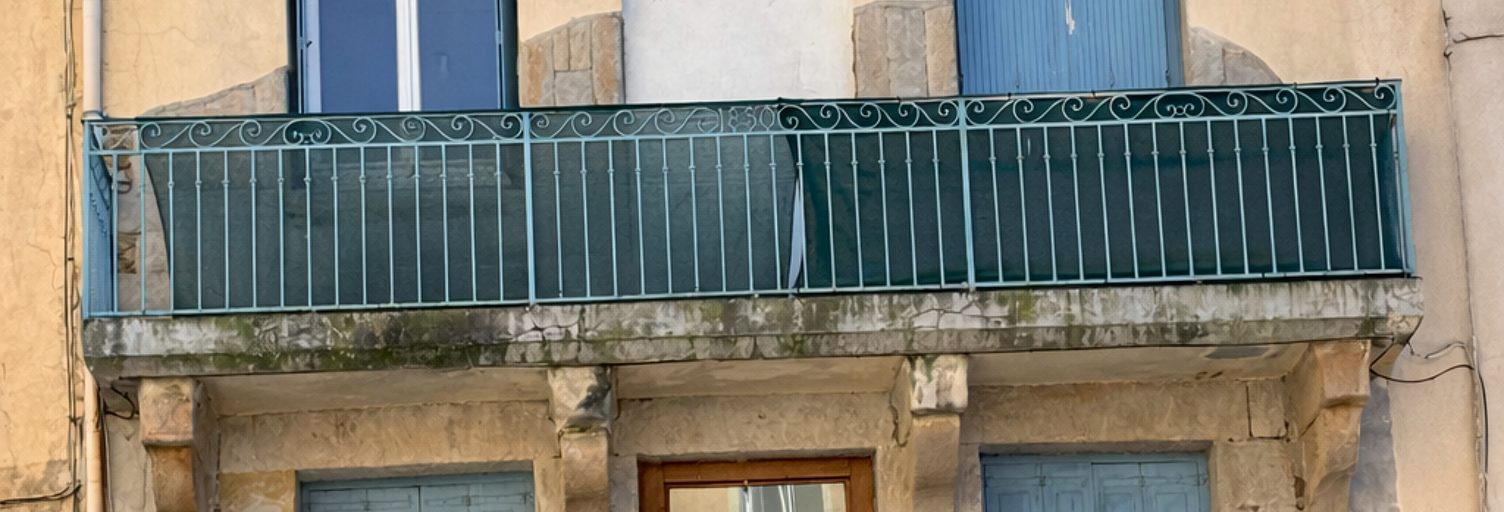 Immeuble  144 m² à vendre à Saint-Paul-en-Jarez (42740)