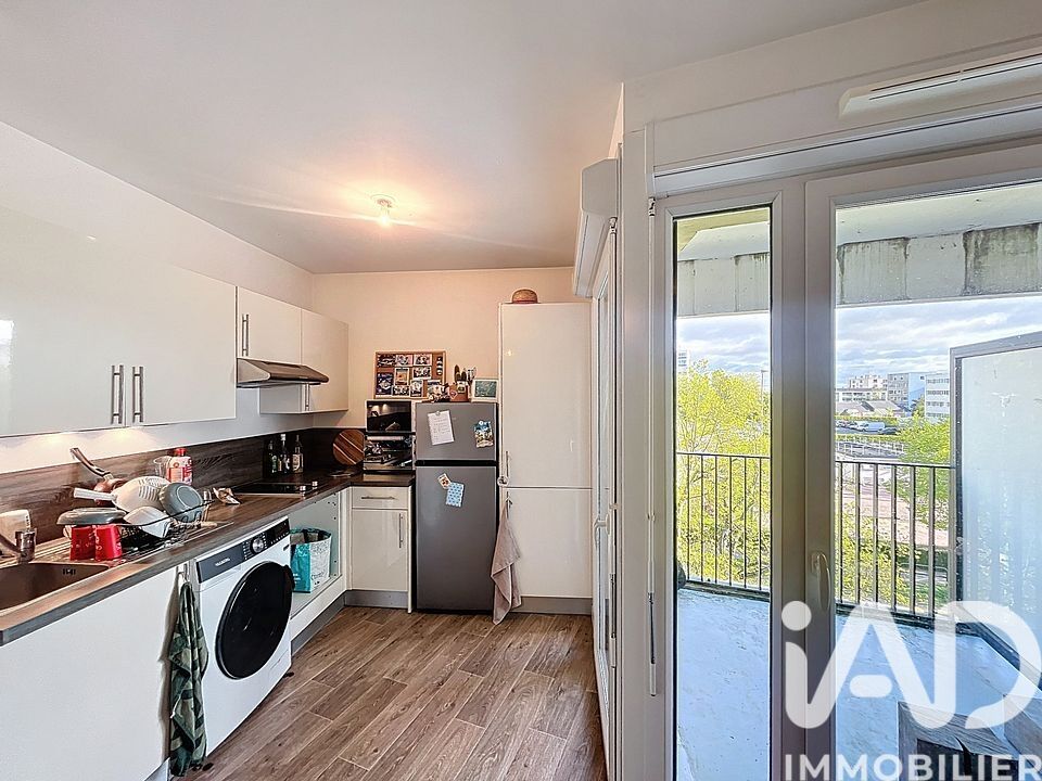 Vente Appartement 2 pièces - Photo 2