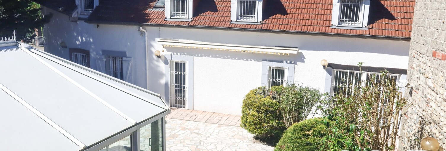 Maison 9 Pièces 230 m² à vendre à Bazet (65460)