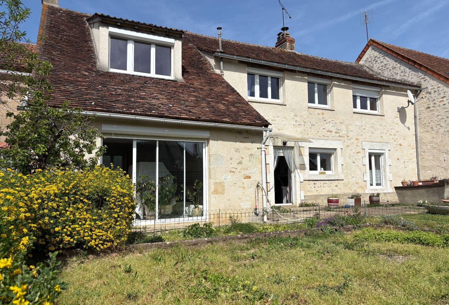 Vente maison 5 pièces 150 m² Lignac (36370) — photo 1