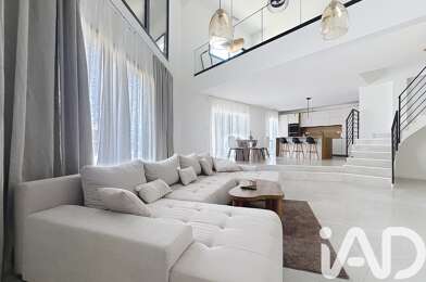 Maison 5 pièces 599000 €