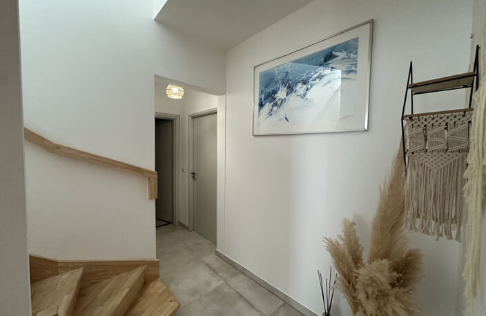 Bel  appartement T4 SH 85 M2 avec belle terrasse  et parking — photo 3