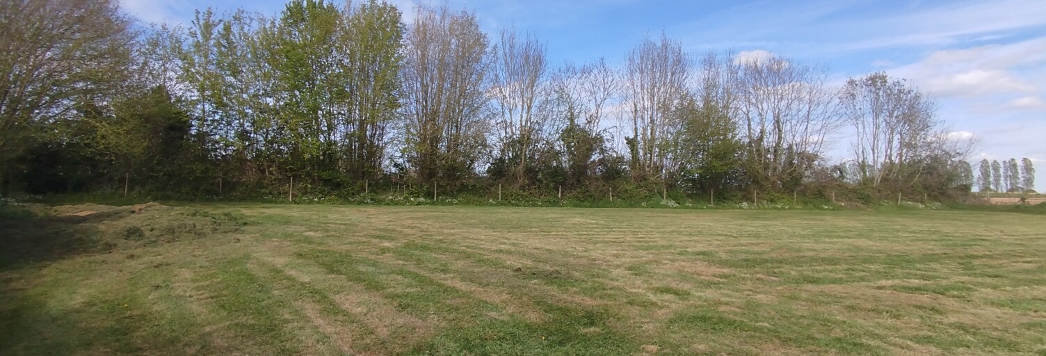 Terrain  1034 m² à vendre à Flancourt-Crescy-en-Roumois (27310)