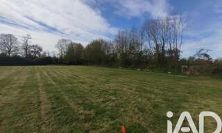 Terrain  1034 m² à vendre à Flancourt-Crescy-en-Roumois (27310)