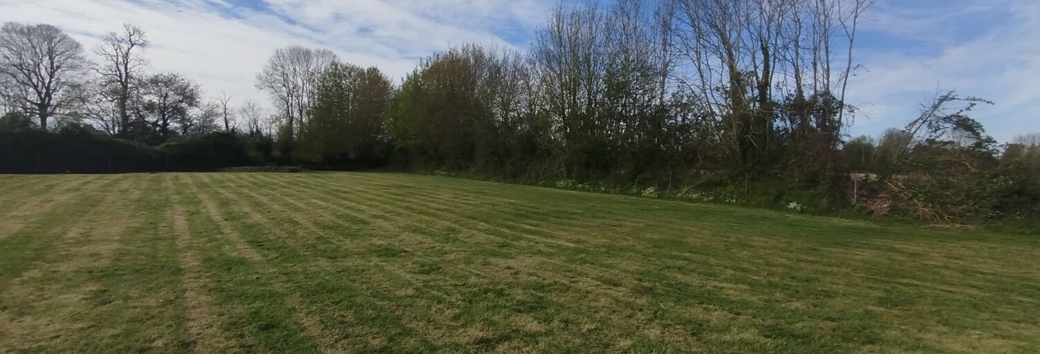 Terrain  1034 m² à vendre à Flancourt-Crescy-en-Roumois (27310)