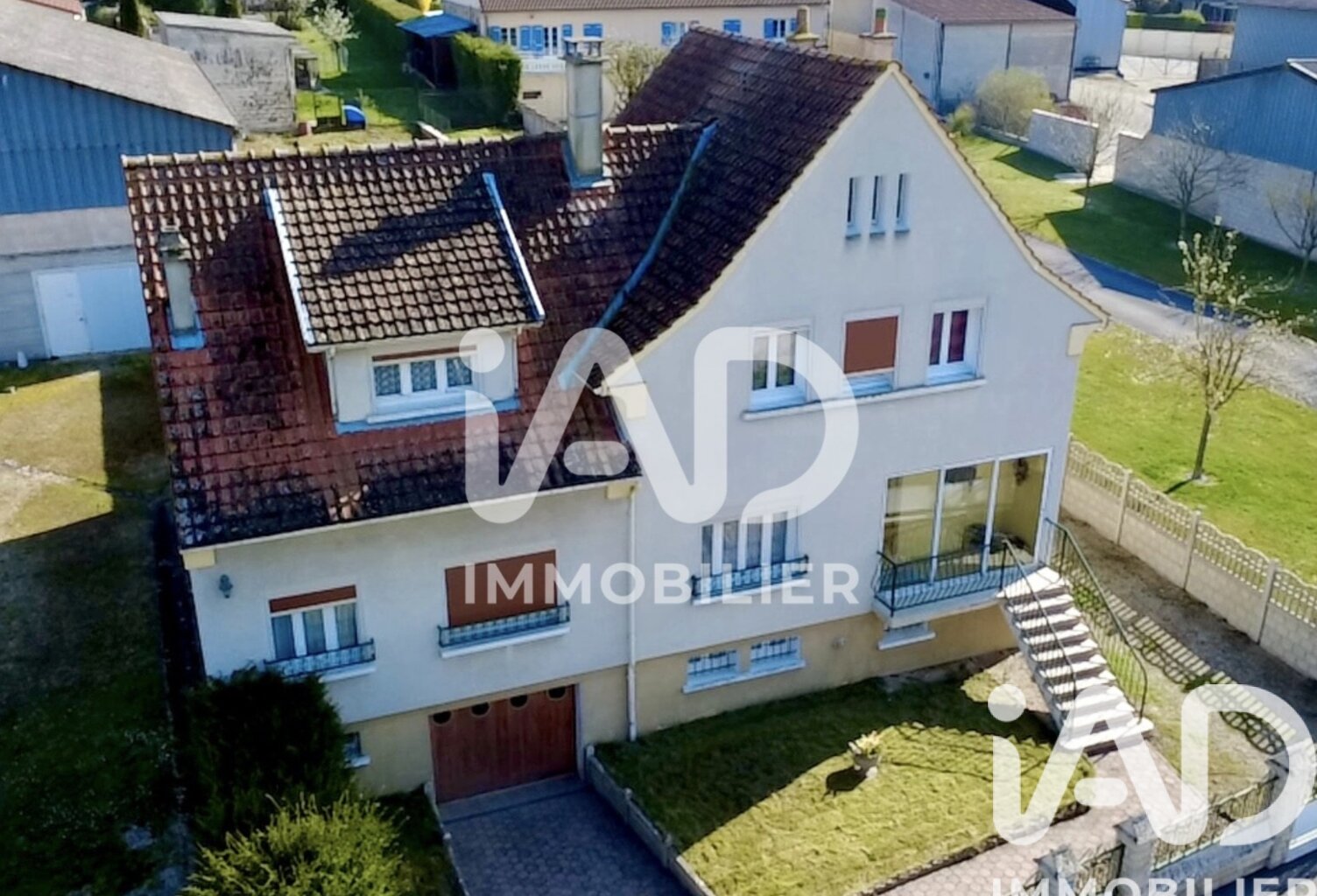 Vente Maison de village 8 pièces — photo 1