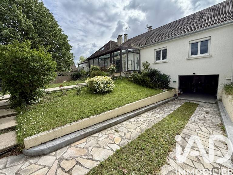 Vente Maison/villa 8 pièces — photo 1