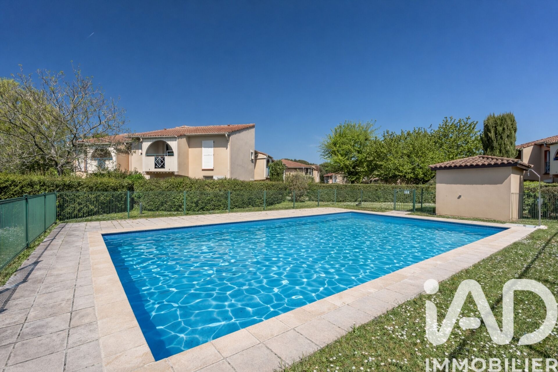 Vente Appartement 1 pièce - Photo 2