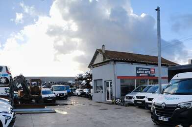 Local industriel  308000 €