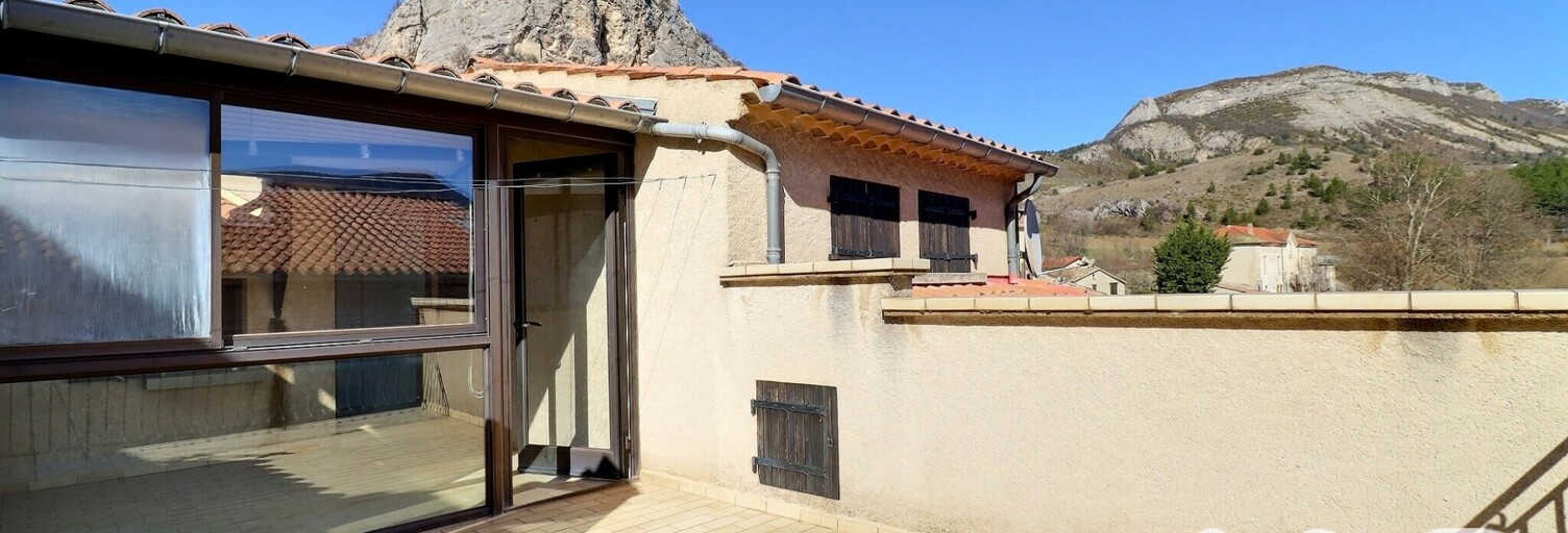 Immeuble  179 m² à vendre à Séderon (26560)