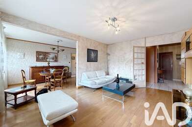 Appartement 4 pièces 240000 €