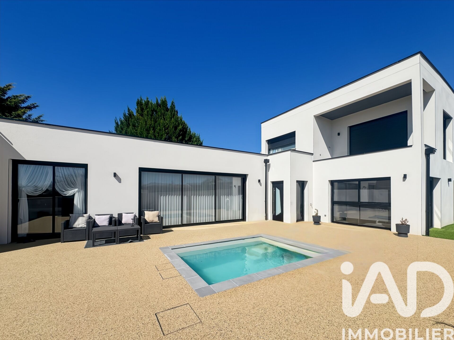 Vente Maison/villa 7 pièces - Photo 2