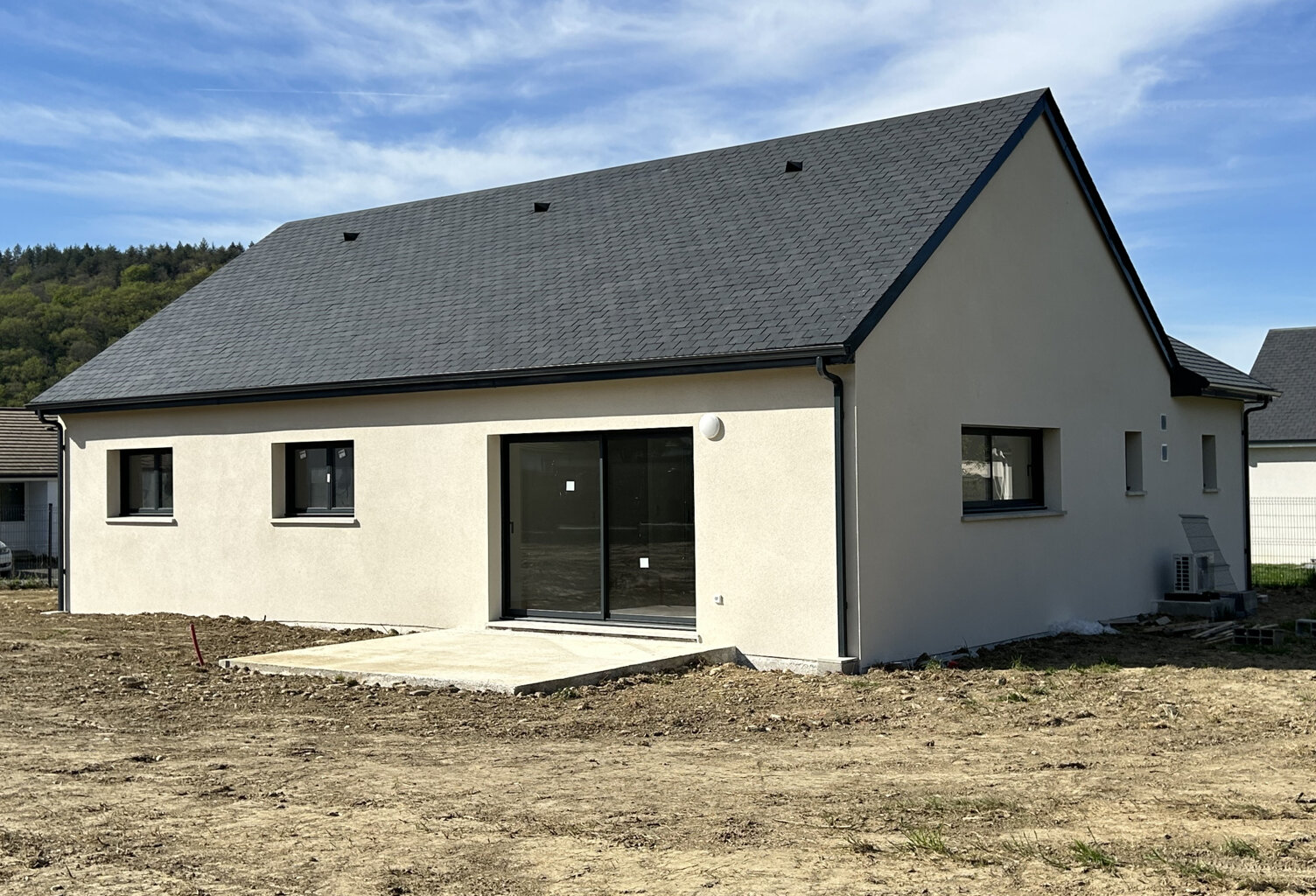 Maison neuve de plain-pied   100 m2   Terrain 944 m2 — photo 1